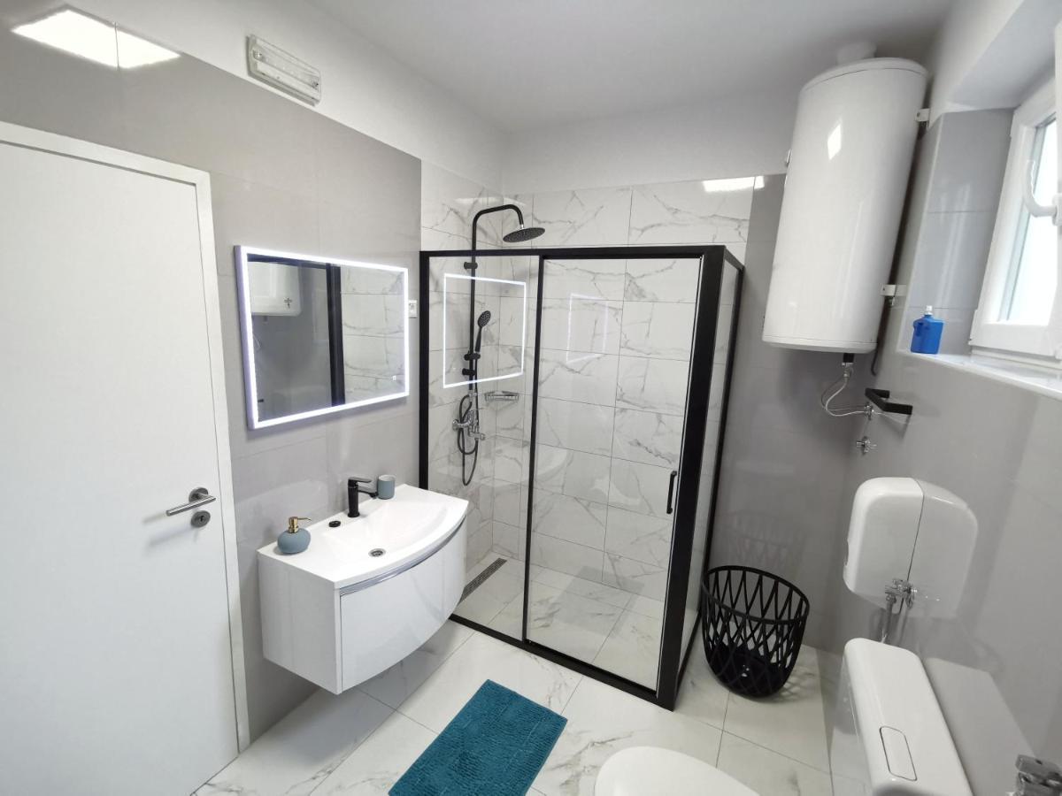 Apartman Rocan Vrsar Buitenkant foto