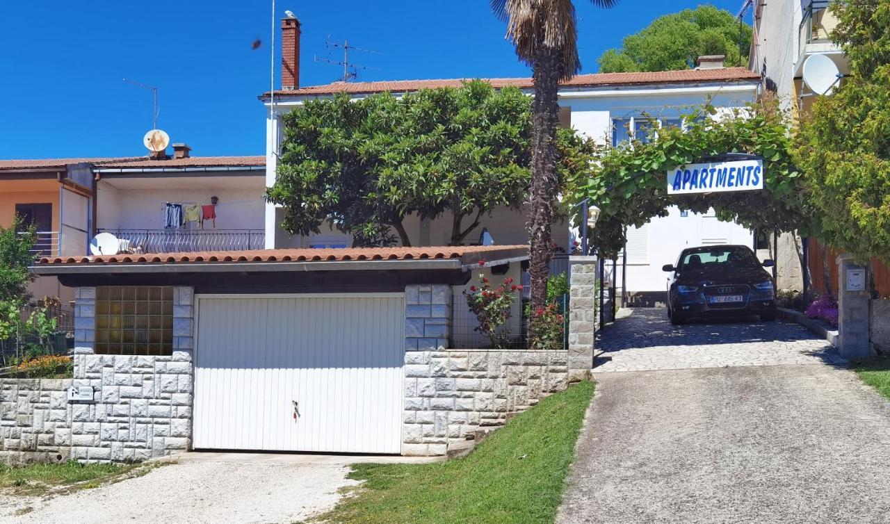 Apartman Rocan Vrsar Buitenkant foto