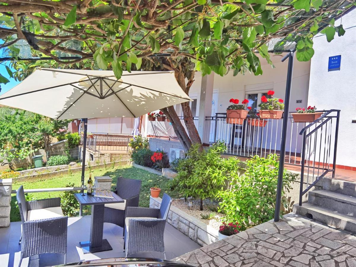 Apartman Rocan Vrsar Buitenkant foto